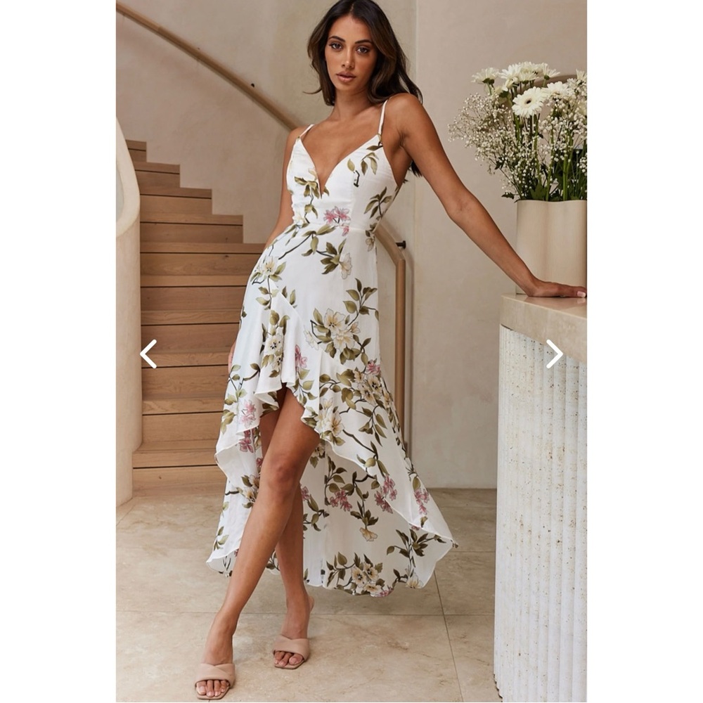 Selfie Leslie “Imelda” v-neck high-low hem dress, white floral, size small - Picture 2 of 11